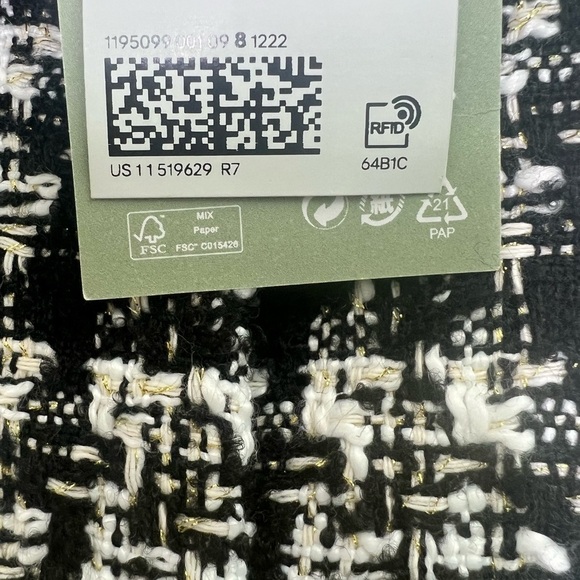 H&M - NWT Boucle Black And White Plaid Silver Button Lined Jacket Size XS - Picture 10 of 14